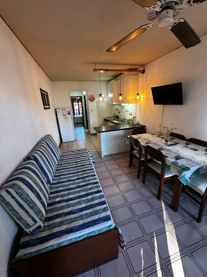 Dpto. en Alquiler Anual - Edificio PALMERAS III - Av. 1 e/114 y 115 - Villa GesellAlquiler Anual