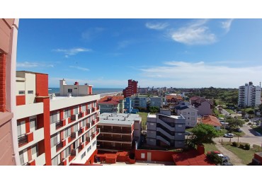 Dpto. en venta - 2amb. 6° piso - EDIFICIO PH II - Av. 1 entre Paseos 110 y 111 -  Villa Gesell 
