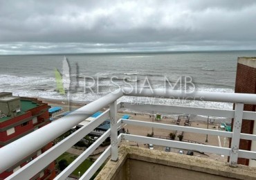 Dpto. en venta - 2 amb. con vista al mar - Edif. Libra XX - Av. Bs As y Costanera - Villa Gesell