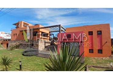 Dpto en venta 3 amb. - COMPLEJO DOCK PLAYA - Paseo 151 e/Playa y Av. 1 - Villa Gesell