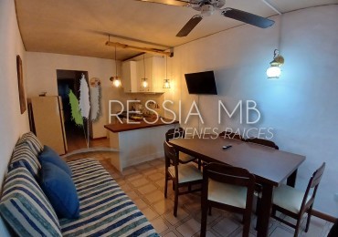 Dpto. en venta - Edificio PALMERAS III -  Av. 1 e/114 y 115 - Villa Gesell