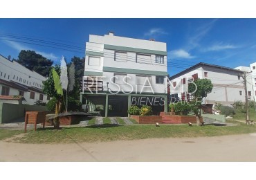 Alquiler ANUAL!!! - EDIF. ESPOMAR - Paseo 146 e/ 2 y 3 - Villa Gesell