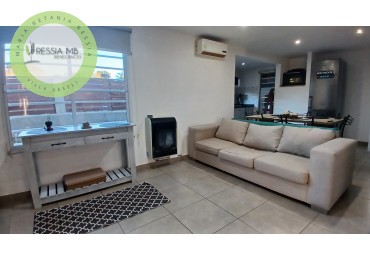 VENTA DE CASA + 3 DPTOS TODO EN BLOCK - AV. 18 Y PASEO 101 - VILLA GESELL