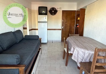 Dpto en venta - Av. 3 y Paseo 104 - Plaza Primera Junta - Villa Gesell