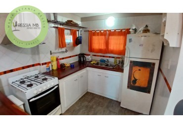Casa en Venta - 3 Dormitorios + gran parque arbolado - Mar de las Pampas