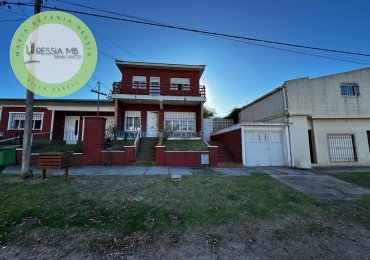 Duplex de 4 ambientes en venta con gas natural - Av. 7 e/104 y 105 - Villa Gesell