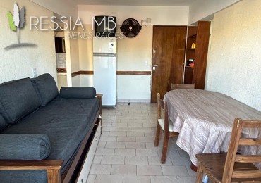 Dpto en venta - Av. 3 y Paseo 104 - Plaza Primera Junta - Villa Gesell