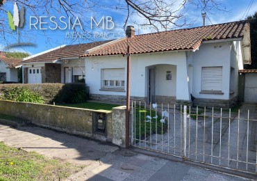 Casa en Venta - 2 dormitorios  - Barrio Jorge Newbery - Canada N° 2029 - Mar del Plata