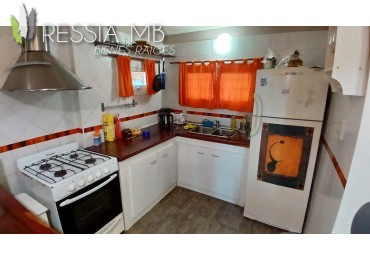 Casa en Venta - 3 Dormitorios + gran parque arbolado - Mar de las Pampas
