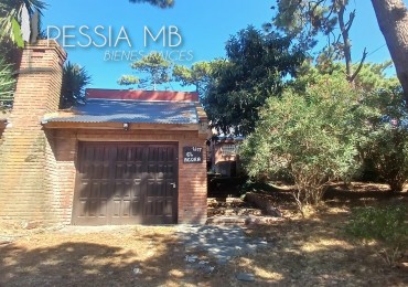 Venta de Casa con gran potencial - Av. 8 Esquina 117 - Villa Gesell
