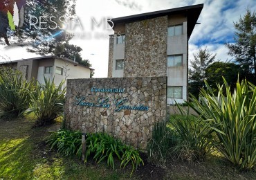 Duplex frontal - PB - "Condominio Las Gaviotas" - Calle 28 e/ Punta del Indio y Viña del Mar - Las Gaviotas