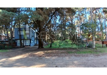 LOTE UNIFAMILIAR - 10x35mts - Pinamar e/40 y 41 - Mar Azul