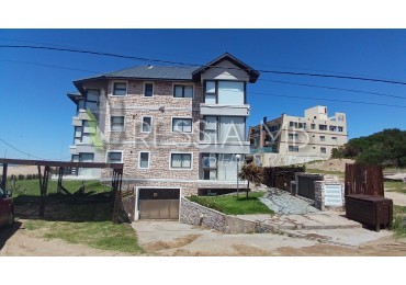 Venta de Dpto. con vista al mar al sur de Villa Gesell - Paseo 149 y playa