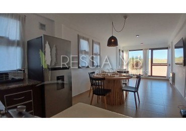 Venta de Dpto. 2 amb. con vista al mar - Edificio EL ARENAL (Vista al mar parcial)- Playa y Paseo 149 - Villa Gesell 