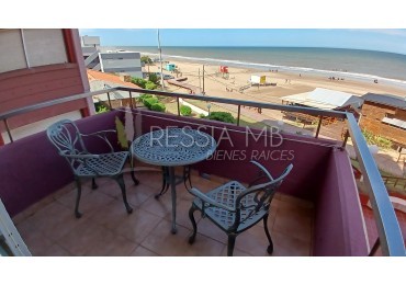 Dpto. en venta - 2°piso con vista al mar - Av. 1 e/110 y 111 - Villa Gesell