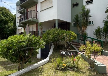 Venta de Depto 2 Ambientes con Balcon al frente - EDIFICIO VICTORIA - Av. 2 y Paseo 126 - Villa Gesell